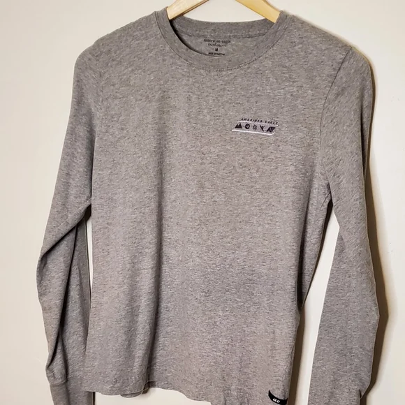 Snowboard Style Gray Long Sleeve T-Shirt with American Eagle Logo and Graphics - Picture 7 of 7